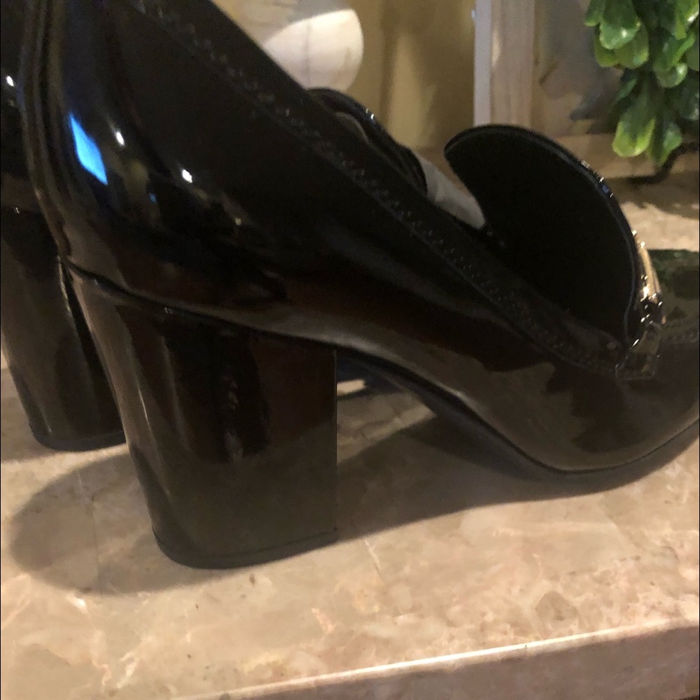 Black patent leather block heels